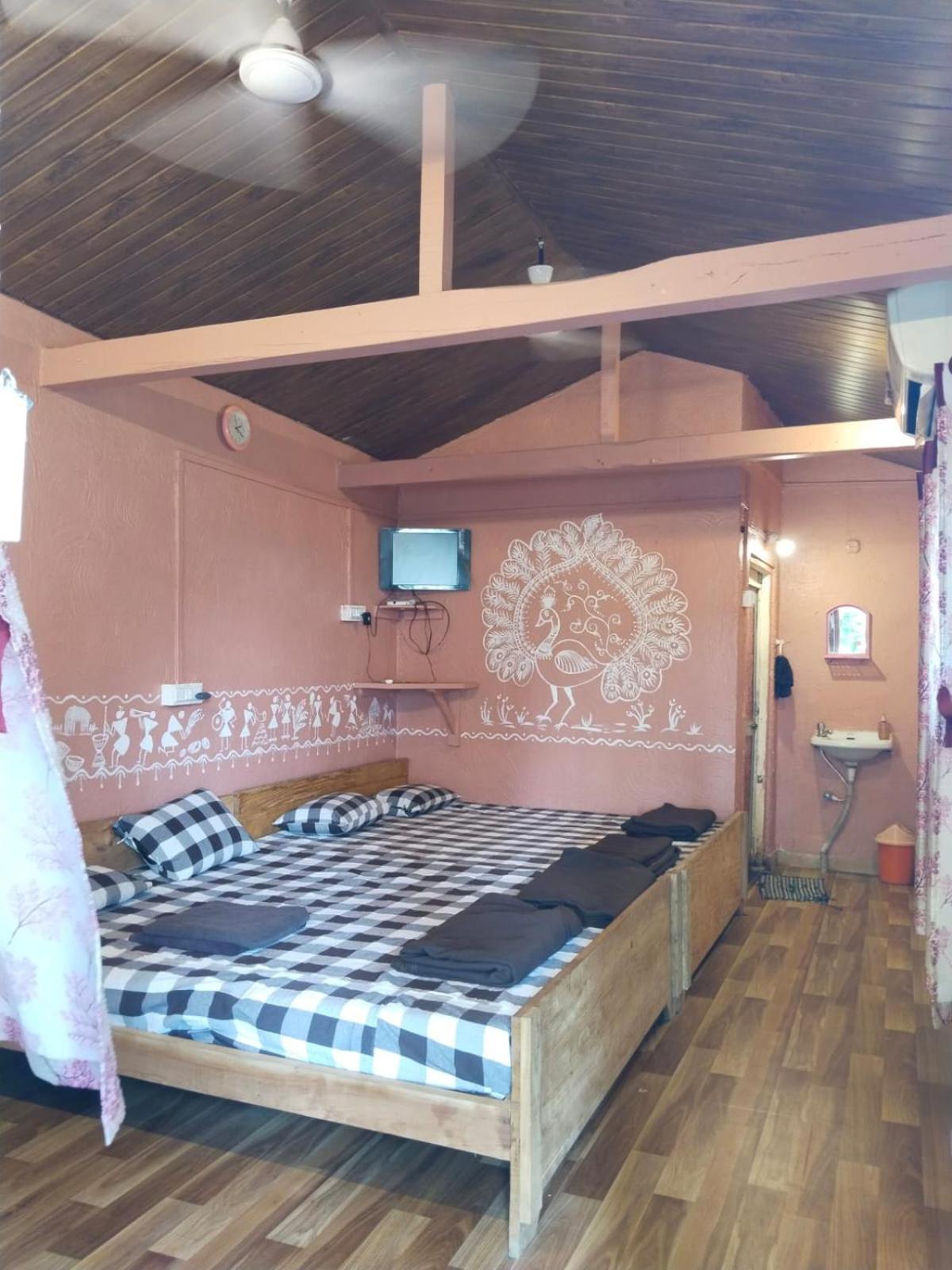 Dreamland Inn Beach Resort Dapoli Exterior photo